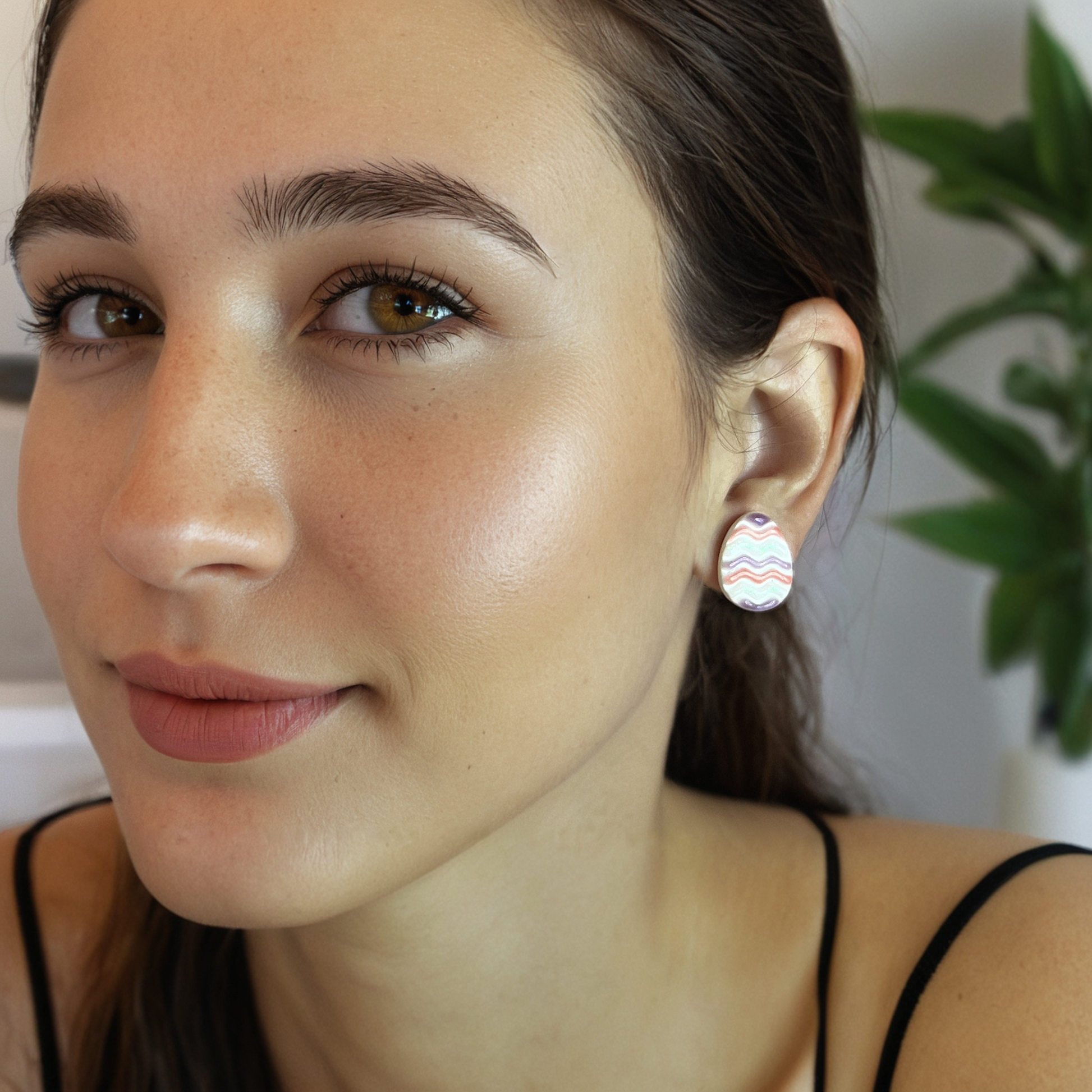 stud-polymer-clay-earrings-easter-egg-model-view