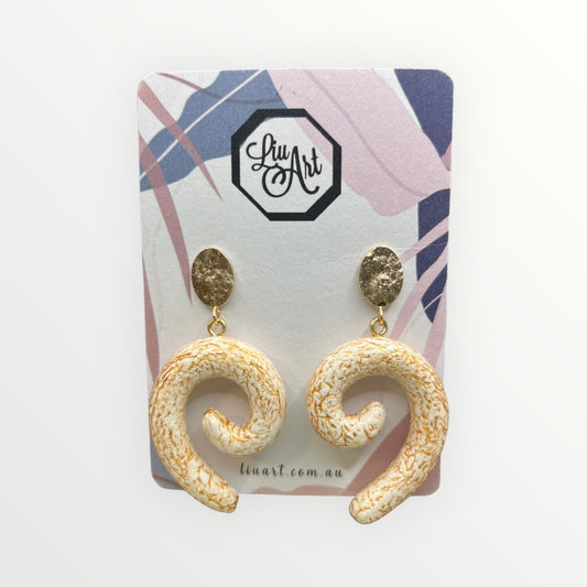 Polymer Clay Gold Cracked Texture