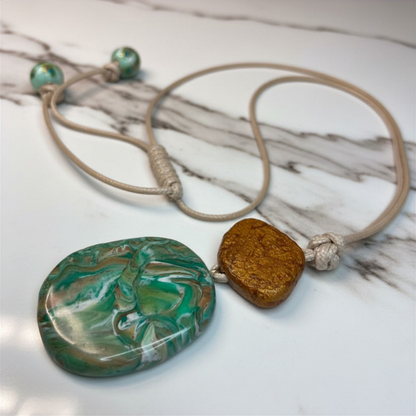 Verdant Stone Long Necklace