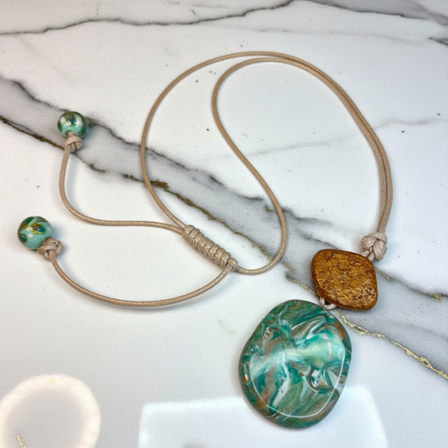 Verdant Stone Long Necklace
