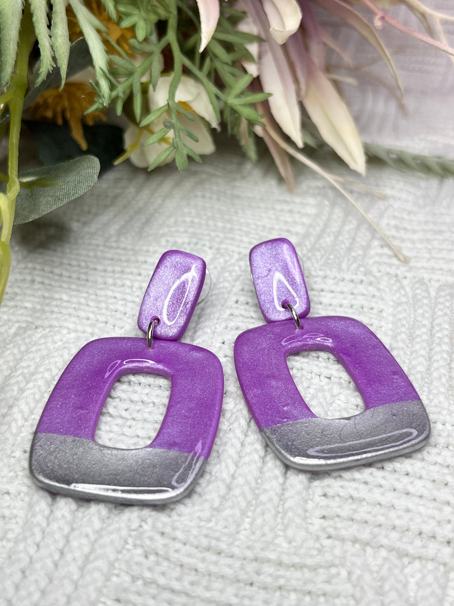 polymer-clay-earrings-purple-close2-view