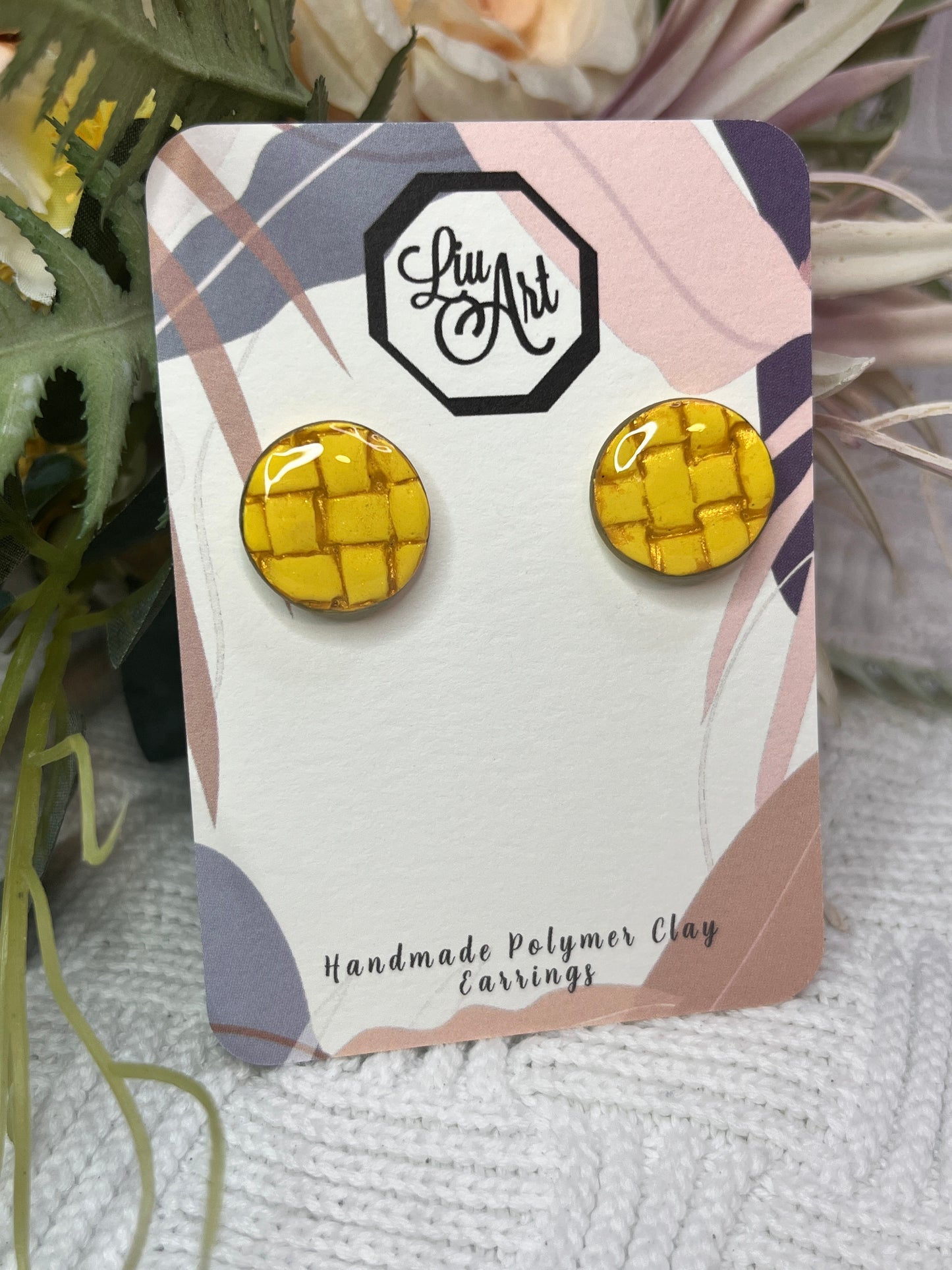 circle-stud-polymer-clay-earrings-yellow-perspective-view