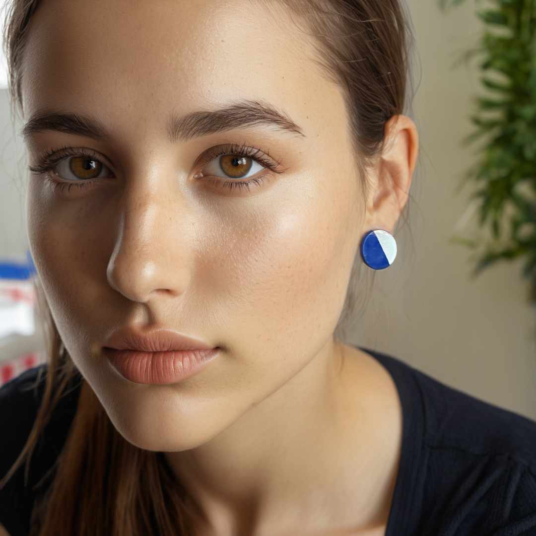 circle-stud-polymer-clay-earrings-navy-silver-model-view